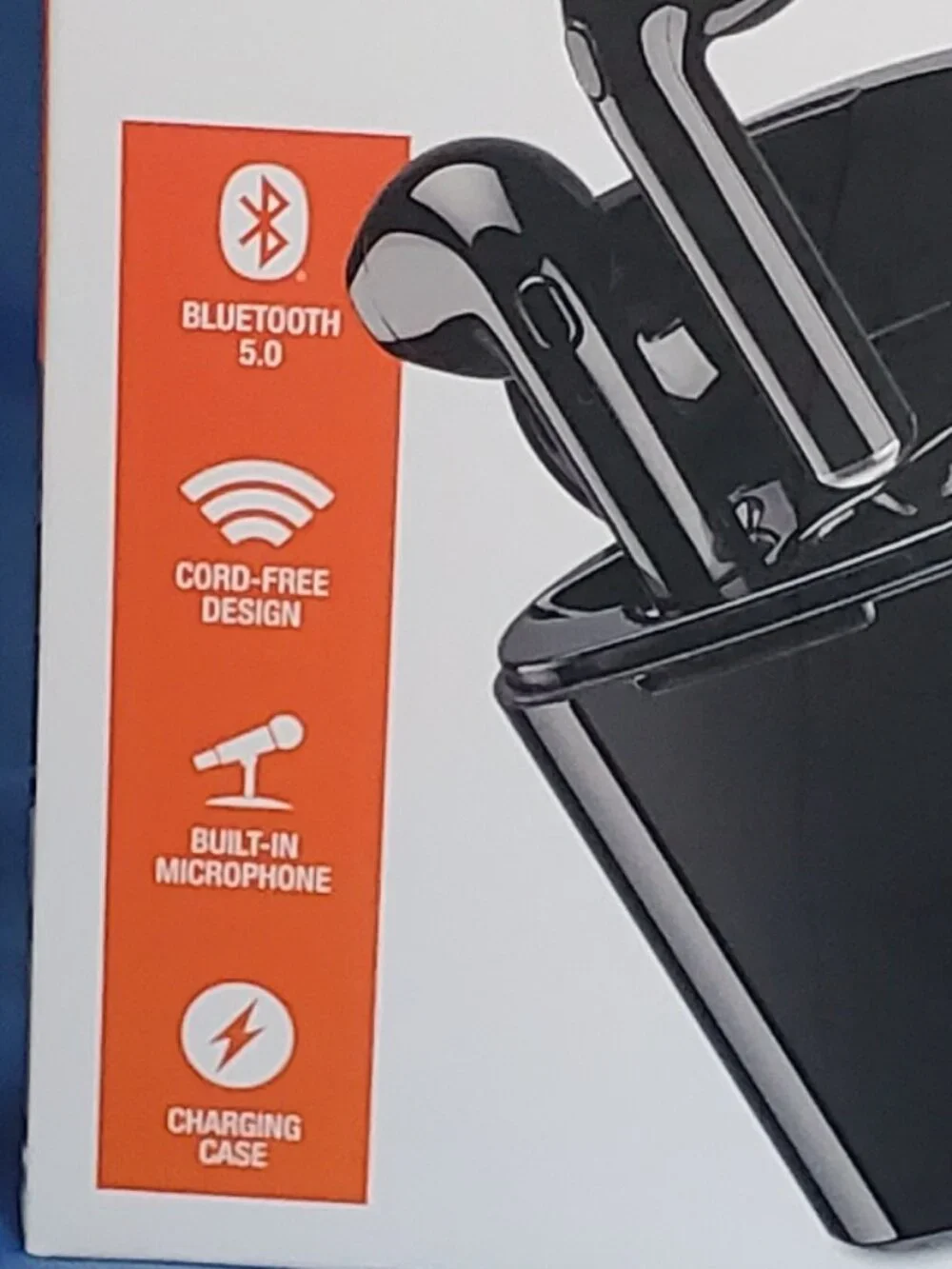 I LIVE truly wire-free earbuds & charging case bluetooth 5.0 Brand New!